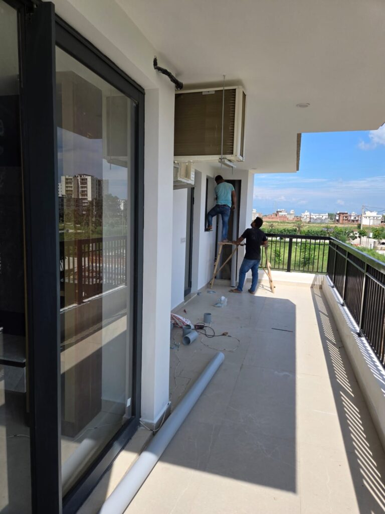 WhatsApp Image 2025-08-21 at 18.30.59_73859480